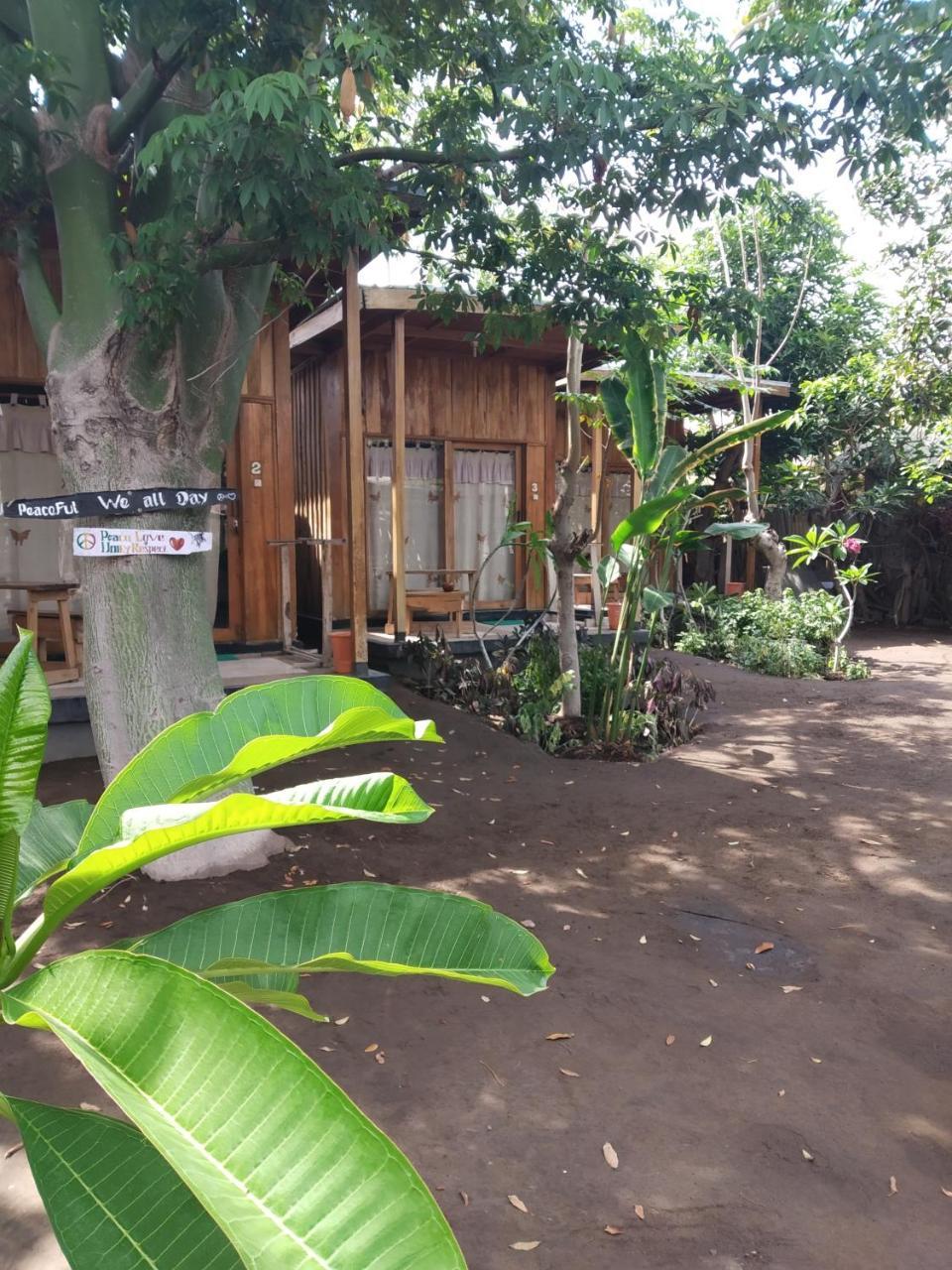 Beach Box Bungalow Gili Trawangan Esterno foto