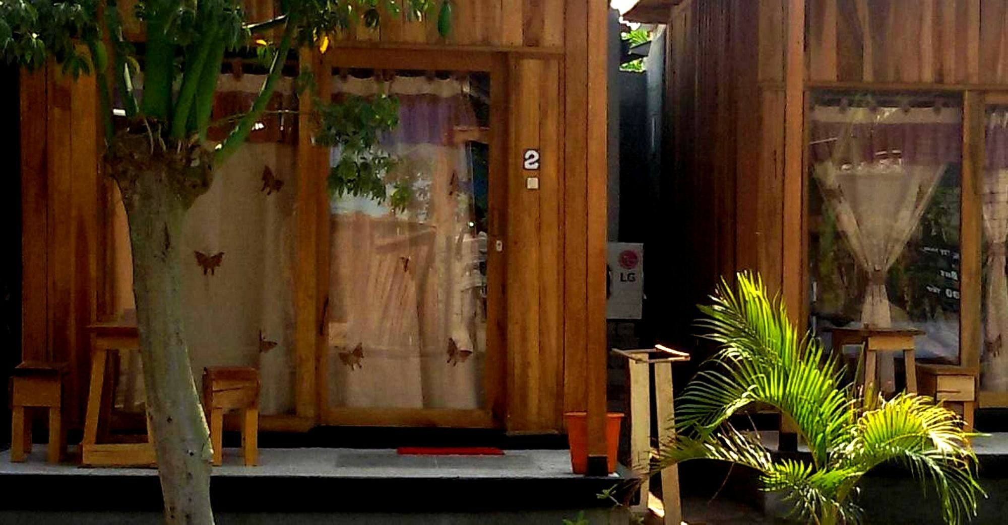 Beach Box Bungalow Gili Trawangan Esterno foto